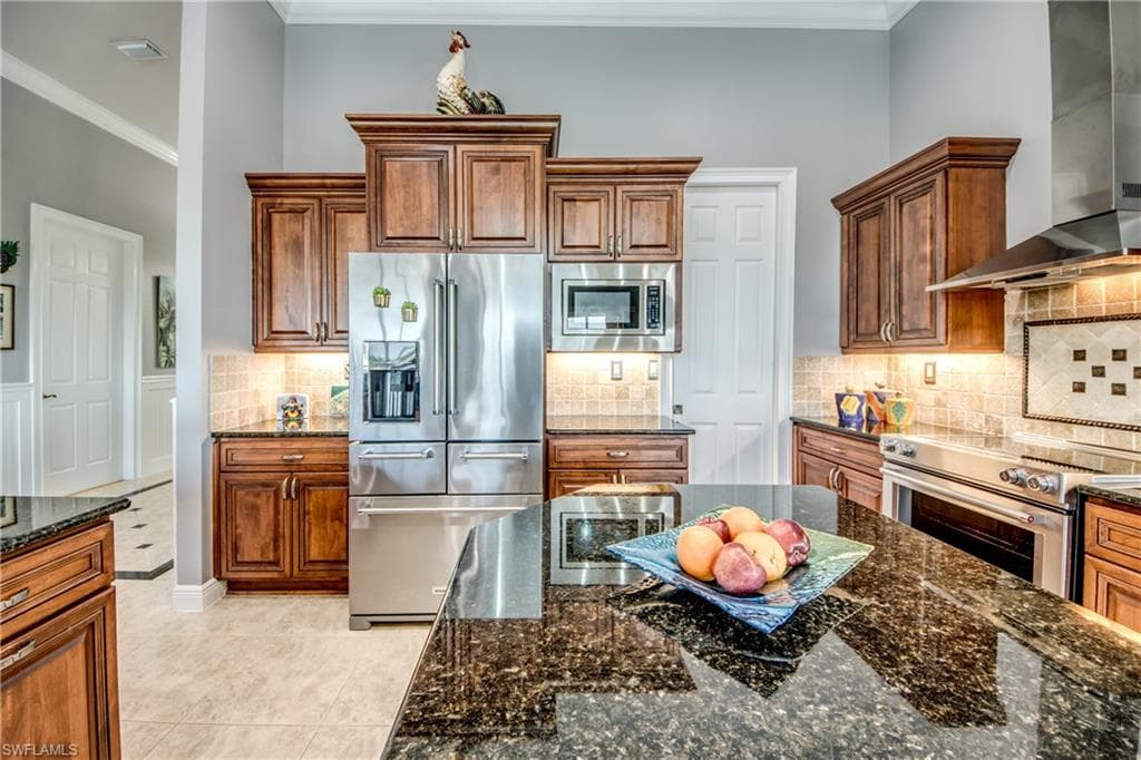 1640 Beach PKWY # 301, CAPE CORAL FL 33904-23