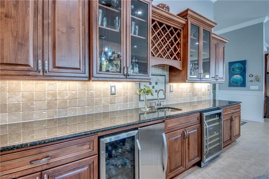 1640 Beach PKWY # 301, CAPE CORAL FL 33904-9