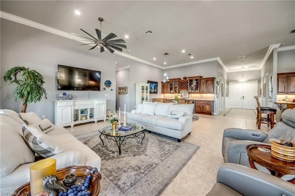 1640 Beach PKWY # 301, CAPE CORAL FL 33904-13