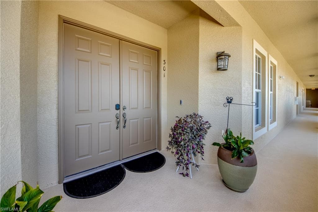 1640 Beach PKWY # 301, CAPE CORAL FL 33904-3