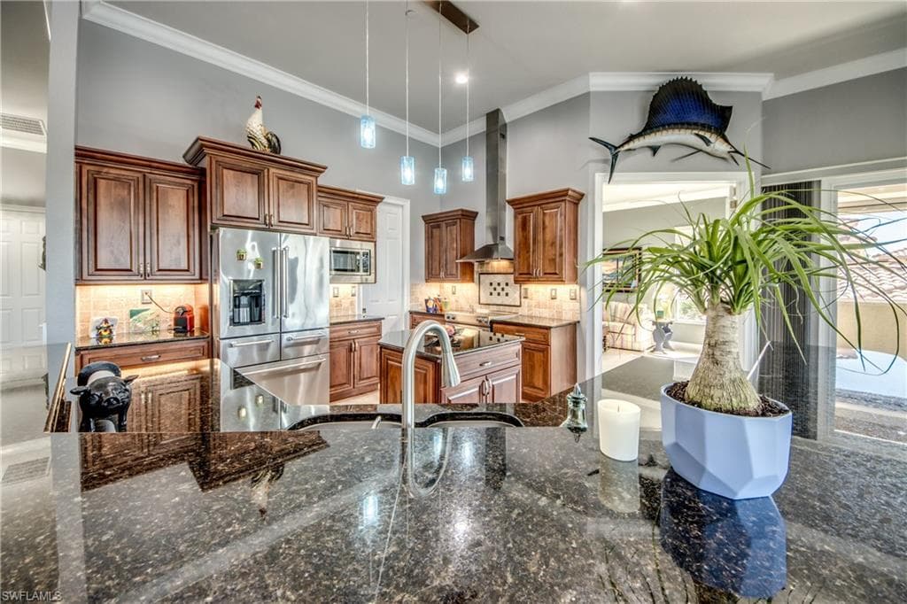 1640 Beach PKWY # 301, CAPE CORAL FL 33904-20