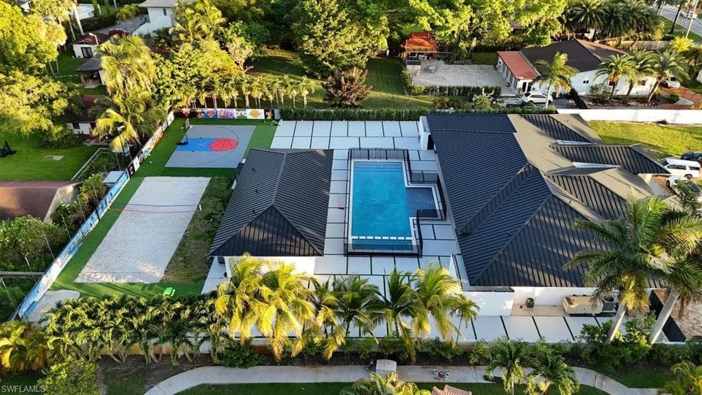 365 NE 123 AVE, MIAMI FL 33182-6