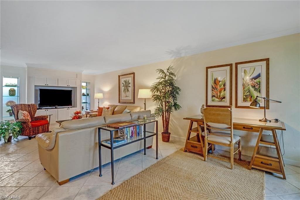 10475 Gulf Shore DR # 114, NAPLES FL 34108-16