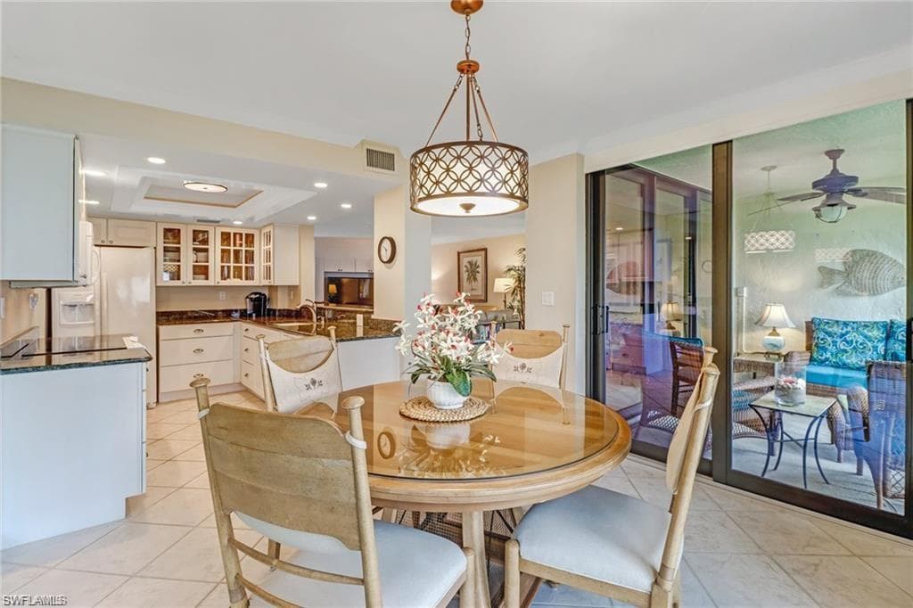 10475 Gulf Shore DR # 114, NAPLES FL 34108-21