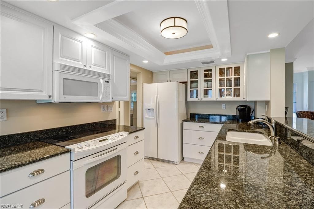 10475 Gulf Shore DR # 114, NAPLES FL 34108-6