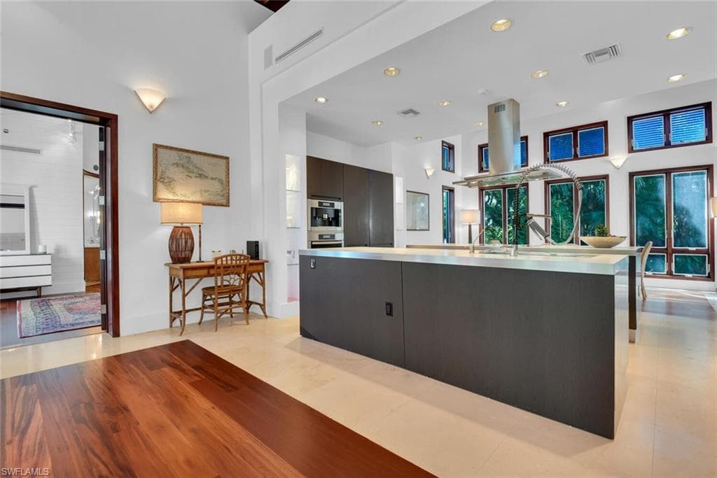795 18th AVE S, NAPLES FL 34102-11