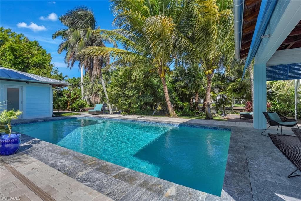 795 18th AVE S, NAPLES FL 34102-36