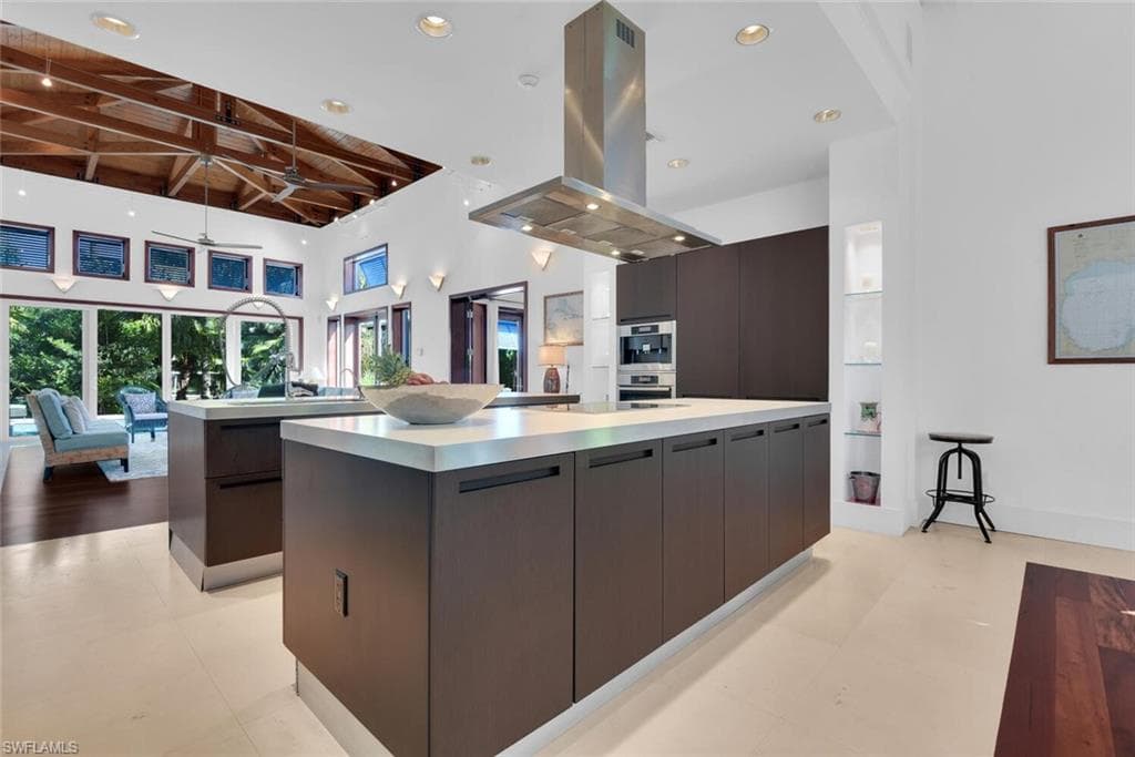 795 18th AVE S, NAPLES FL 34102-7