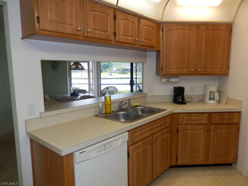 7121 Golden Eagle CT # 613, FORT MYERS FL 33912-6
