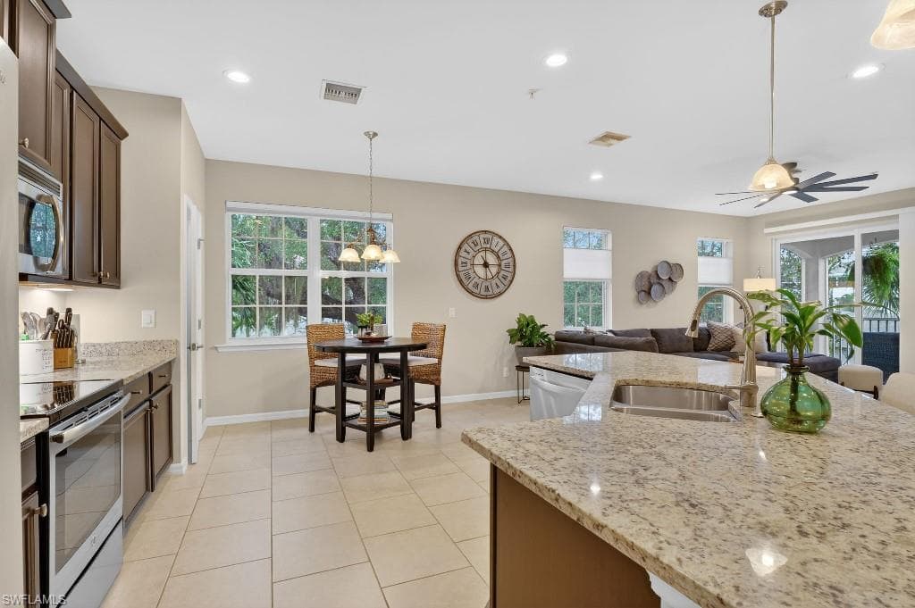 8541 Oakshade CIR # 201, FORT MYERS FL 33919-11