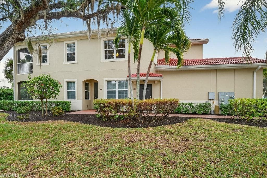 8541 Oakshade CIR # 201, FORT MYERS FL 33919-2