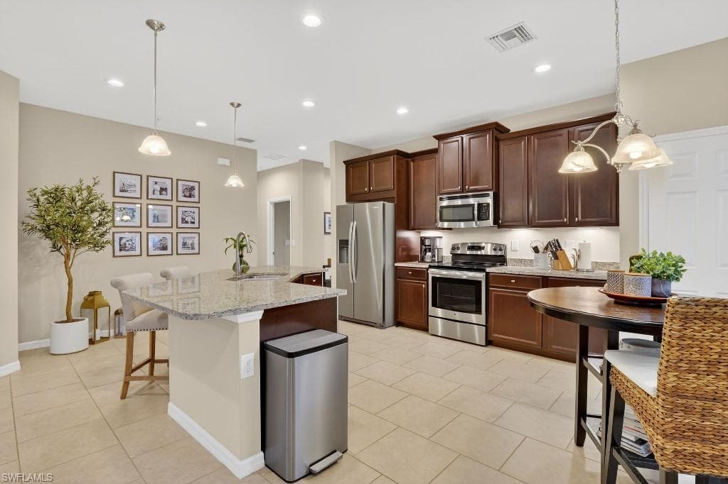 8541 Oakshade CIR # 201, FORT MYERS FL 33919-9