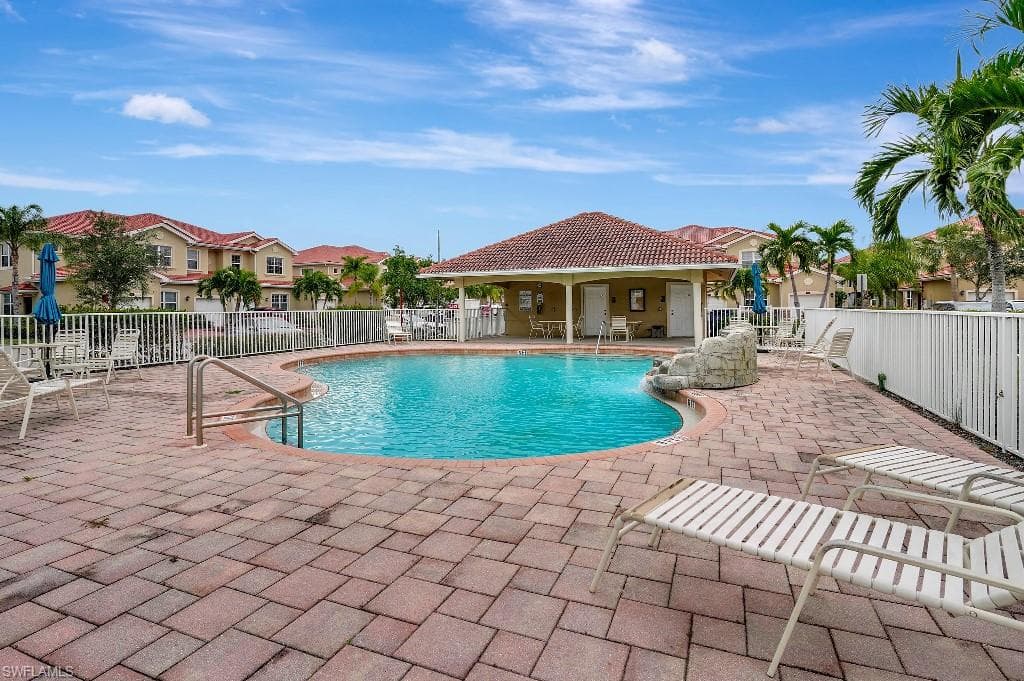 8541 Oakshade CIR # 201, FORT MYERS FL 33919-38