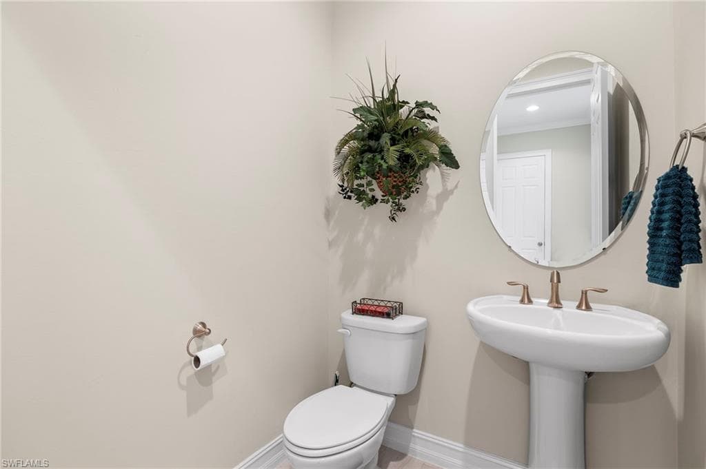 8741 Westwood Oaks PL, FORT MYERS FL 33908-18