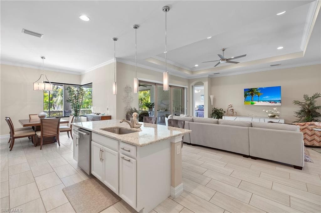 8741 Westwood Oaks PL, FORT MYERS FL 33908-7