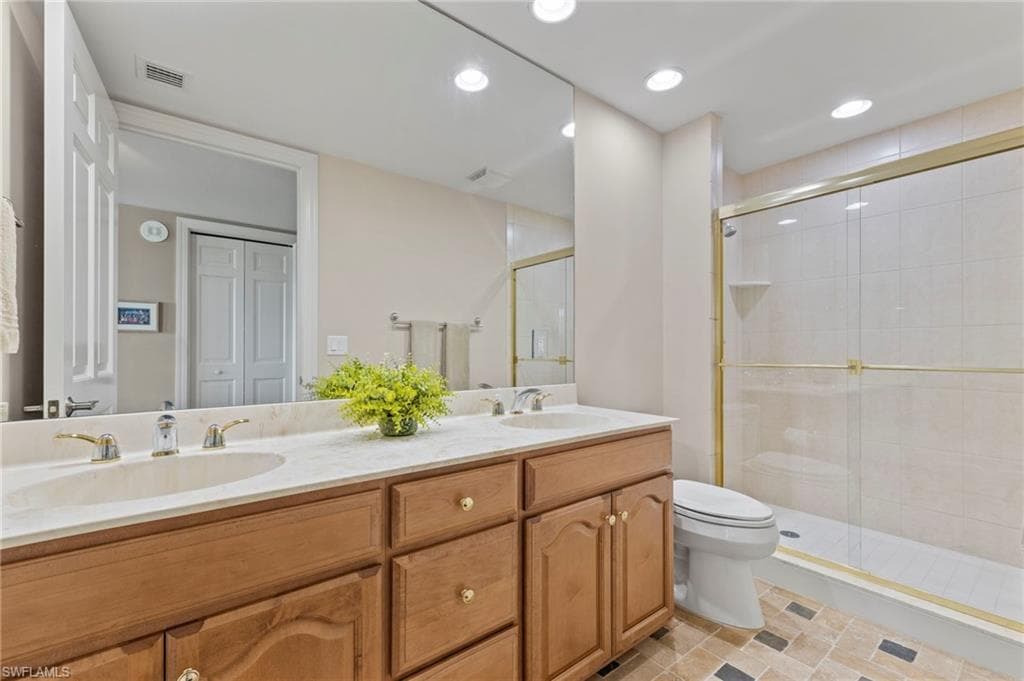 285 GRANDE WAY # 404, NAPLES FL 34110-22