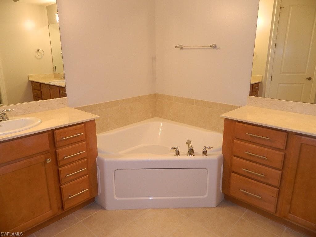 23159 Amgci WAY # 3109, ESTERO FL 33928-20