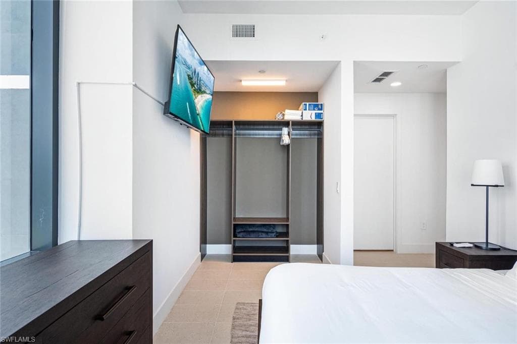 159 NE 6th ST # 5101, MIAMI FL 33132-26