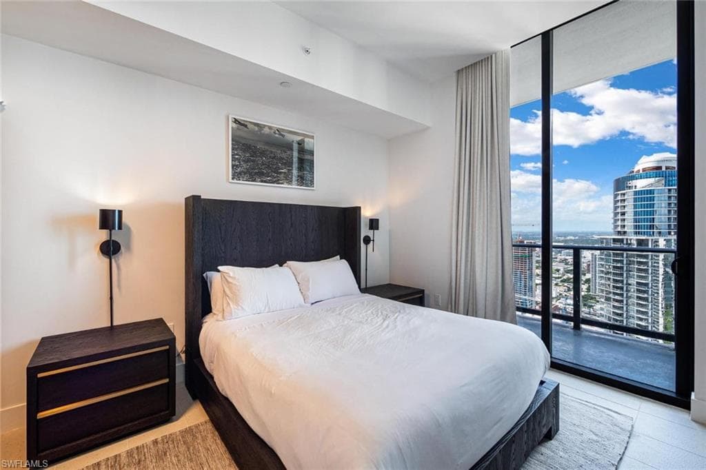 159 NE 6th ST # 5101, MIAMI FL 33132-23