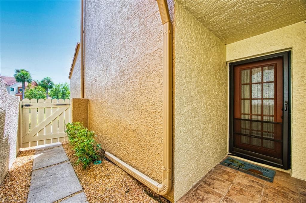 7121 Golden Eagle CT # 612, FORT MYERS FL 33912-3