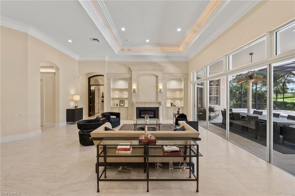 13700 Pondview CIR, NAPLES FL 34119-6