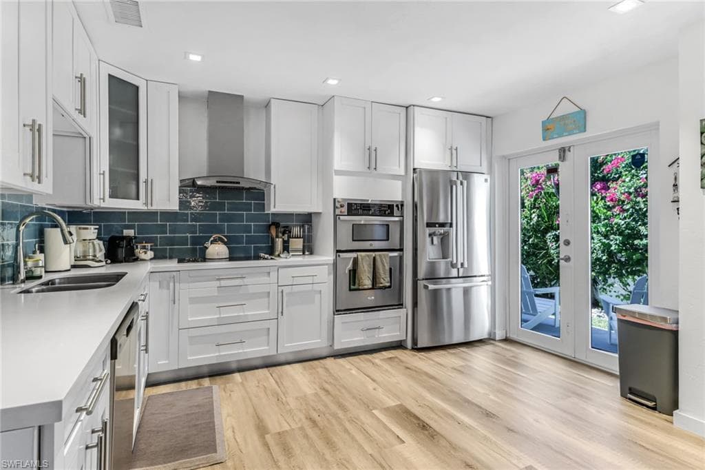 724 100th AVE N, NAPLES FL 34108-5