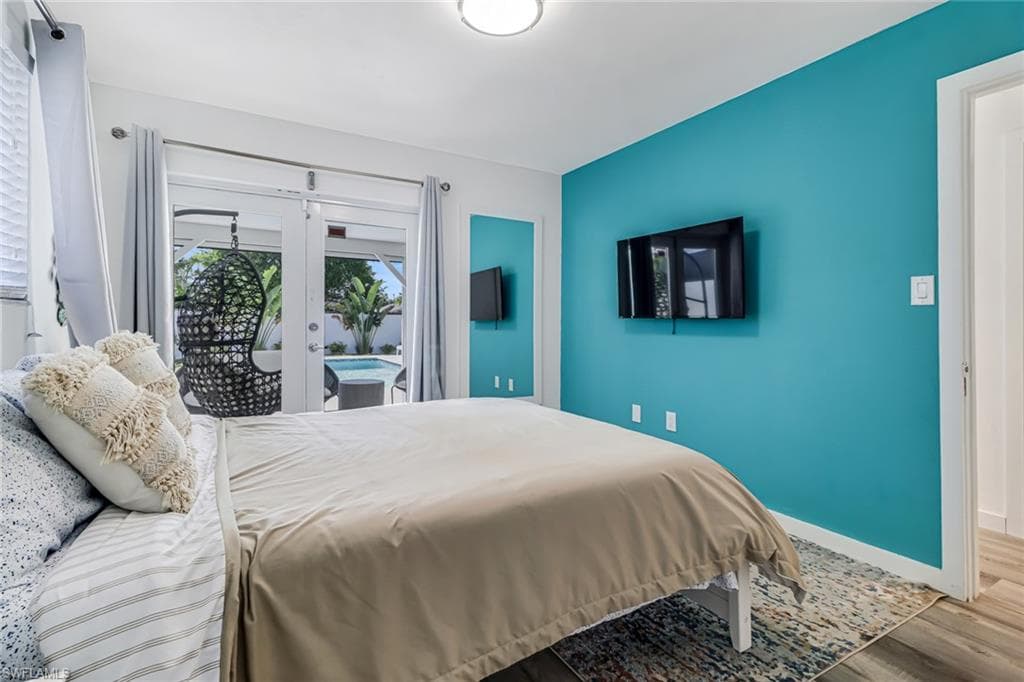 724 100th AVE N, NAPLES FL 34108-16