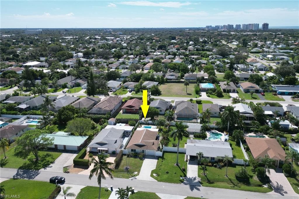 724 100th AVE N, NAPLES FL 34108-27