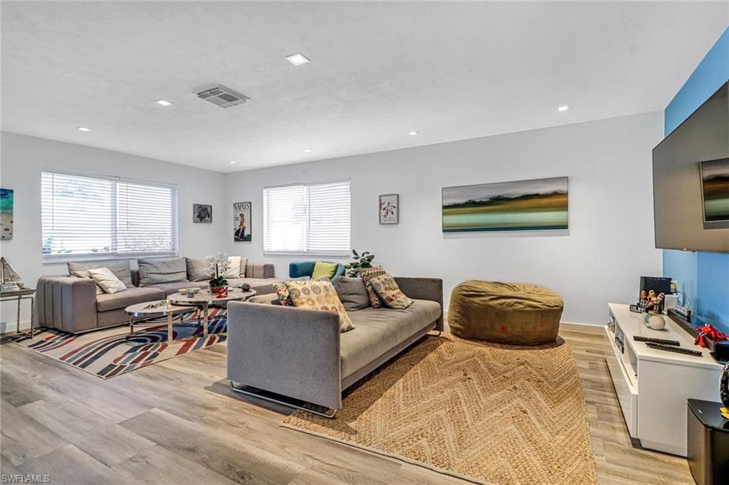 724 100th AVE N, NAPLES FL 34108-9