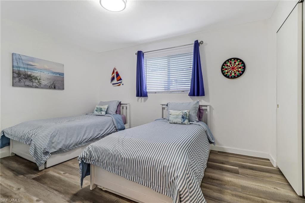 724 100th AVE N, NAPLES FL 34108-13