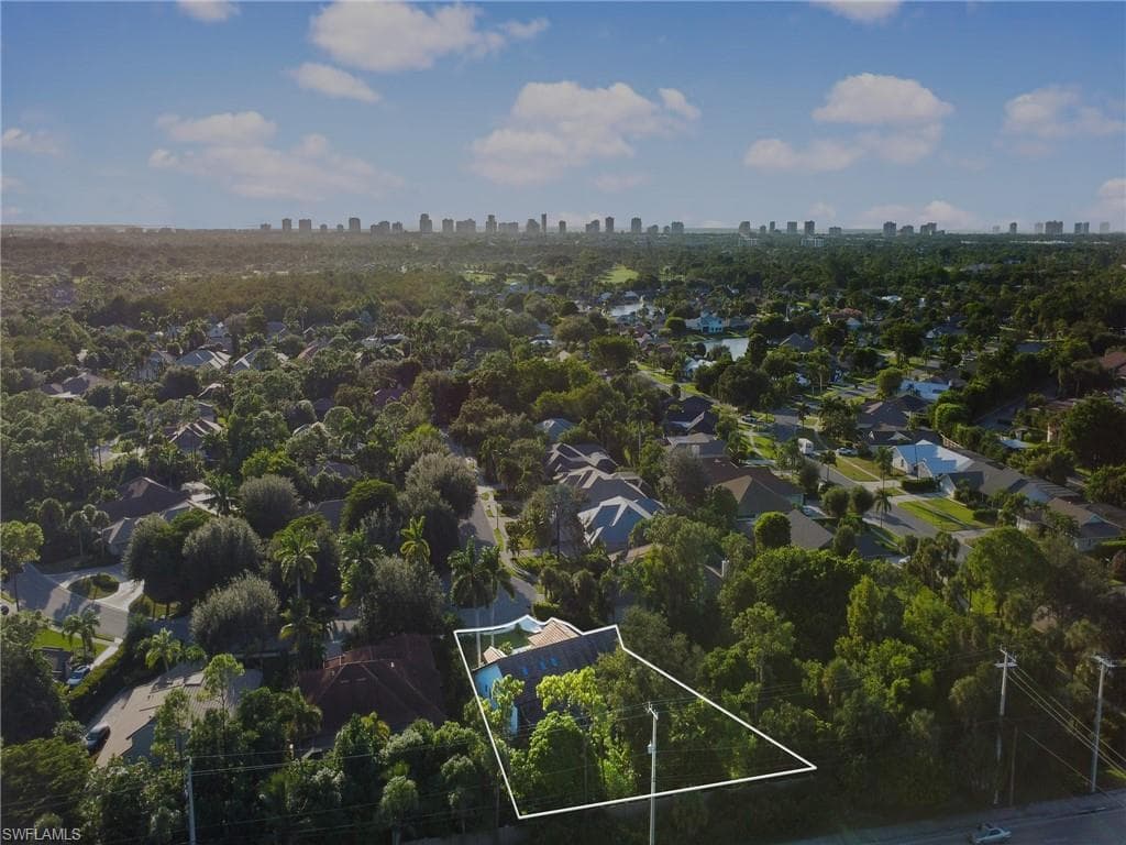 2140 Harlans RUN, NAPLES FL 34105-9