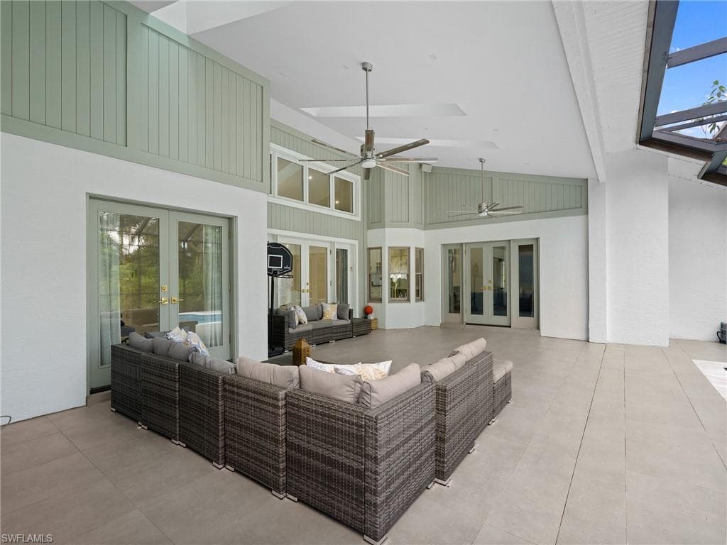 2140 Harlans RUN, NAPLES FL 34105-32