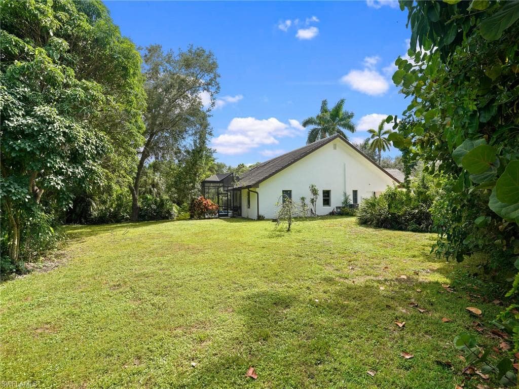 2140 Harlans RUN, NAPLES FL 34105-10