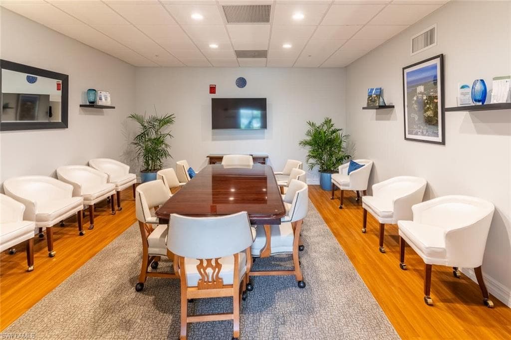 201 Arbor Lake DR # 101, NAPLES FL 34110-26