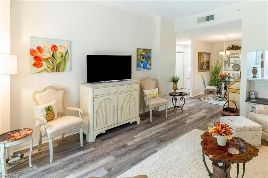 201 Arbor Lake DR # 101, NAPLES FL 34110-4
