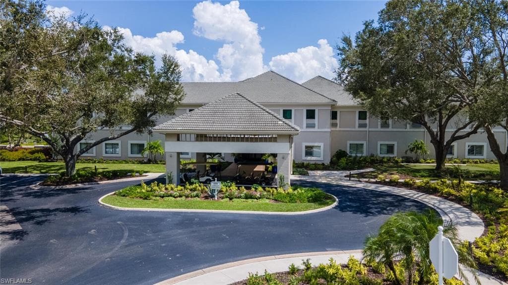 201 Arbor Lake DR # 101, NAPLES FL 34110-19
