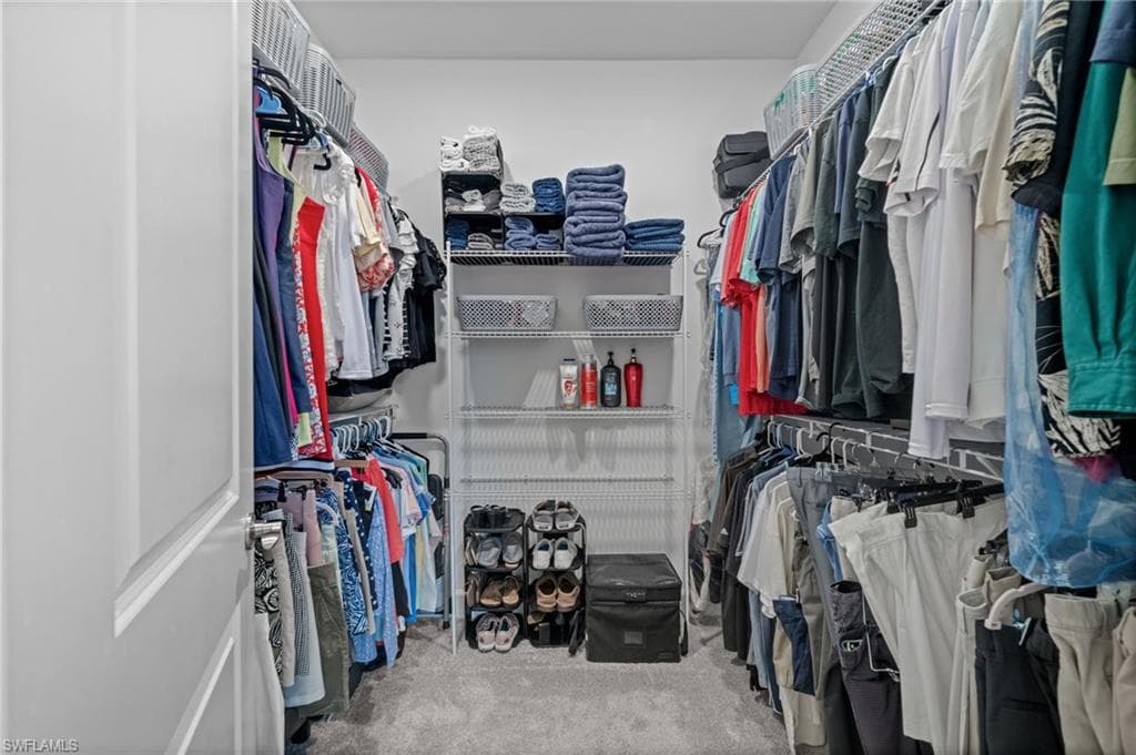 3663 Passion Vine DR, ALVA FL 33920-33