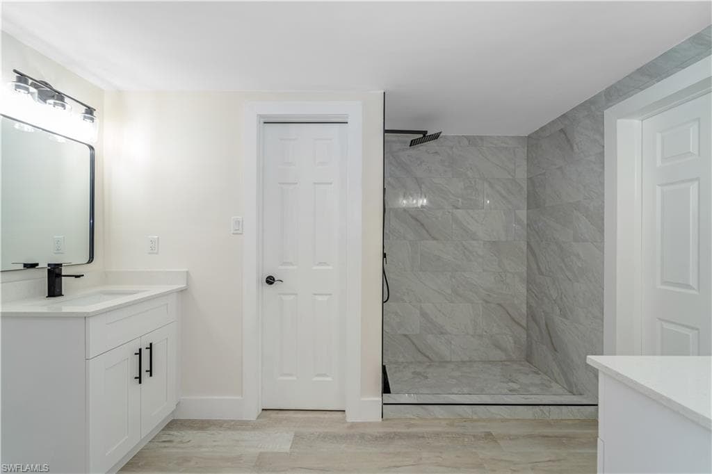 14513 Riverside DR, FORT MYERS FL 33905-14