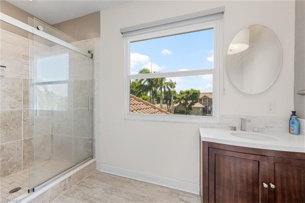 5550 Harborage DR, FORT MYERS FL 33908-23