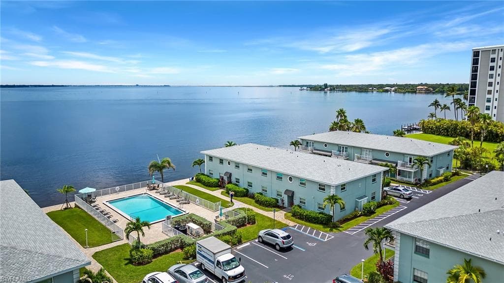 3326 N Key DR # 5, NORTH FORT MYERS FL 33903-10