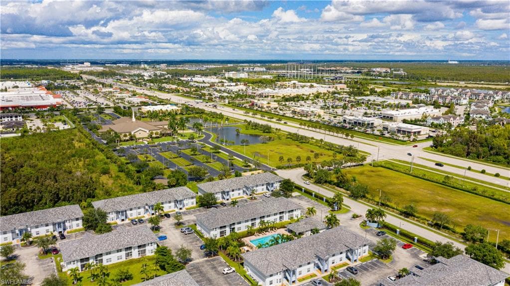 8555 Bernwood Cove LOOP # 105, FORT MYERS FL 33966-19