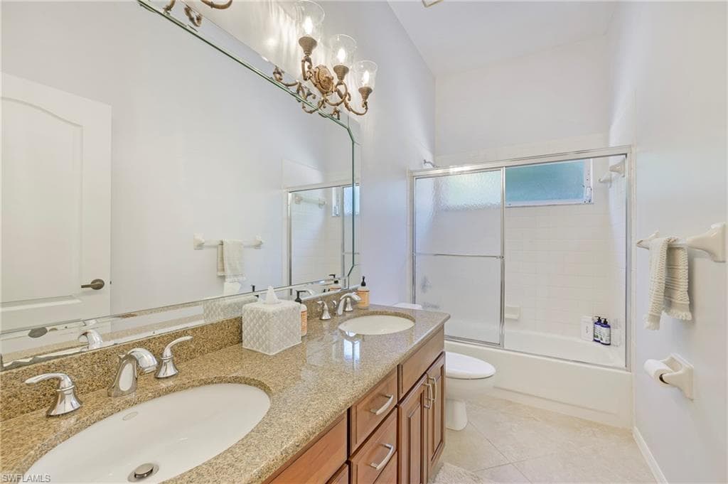 300 Wentworth CT, NAPLES FL 34104-15