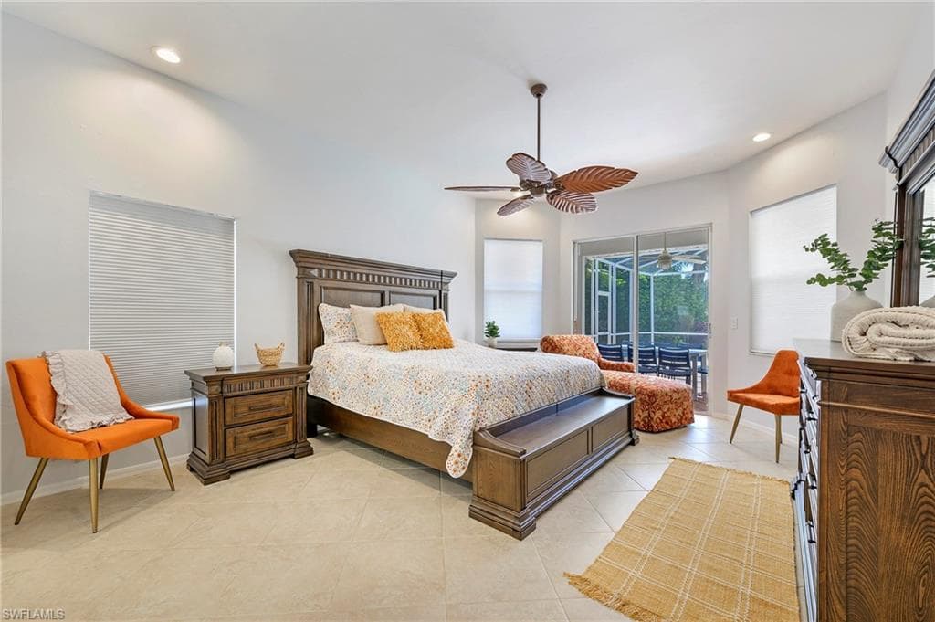 300 Wentworth CT, NAPLES FL 34104-11