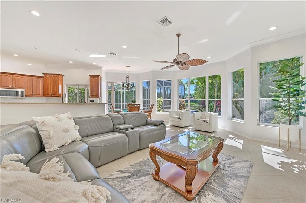 300 Wentworth CT, NAPLES FL 34104-27
