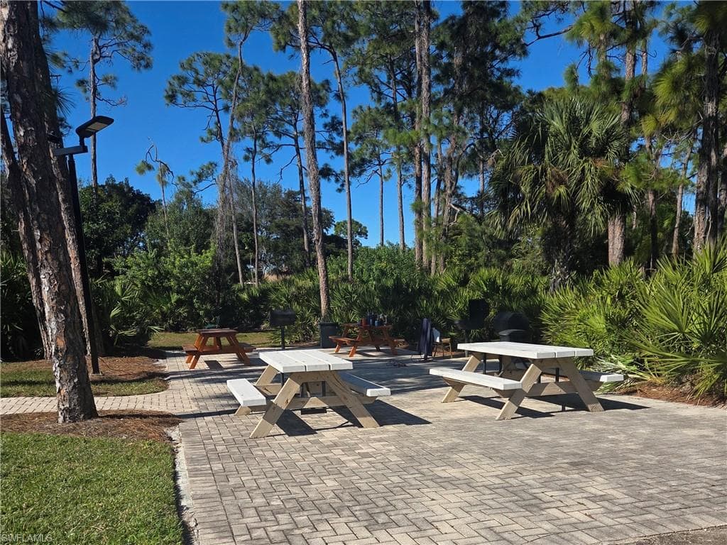22161 Tallwood CT 703-27