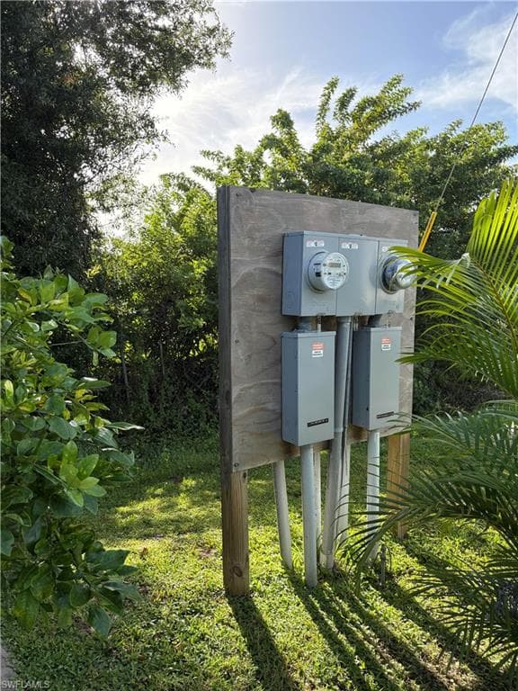 3191 Rain Dance LN, NORTH FORT MYERS FL 33917-36