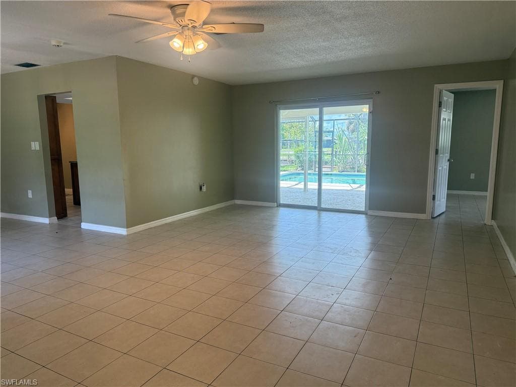 249 Alameda AVE, FORT MYERS FL 33905-4