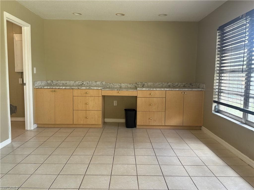 249 Alameda AVE, FORT MYERS FL 33905-13