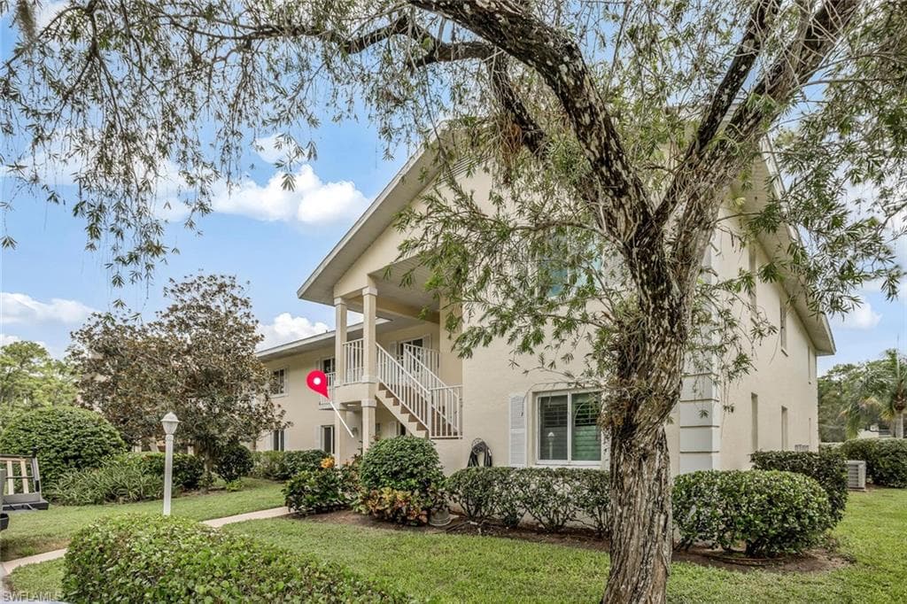 210 Timber Lake CIR # A103, NAPLES FL 34104-1