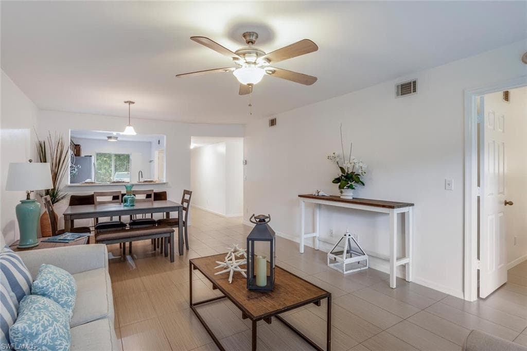 210 Timber Lake CIR # A103, NAPLES FL 34104-11